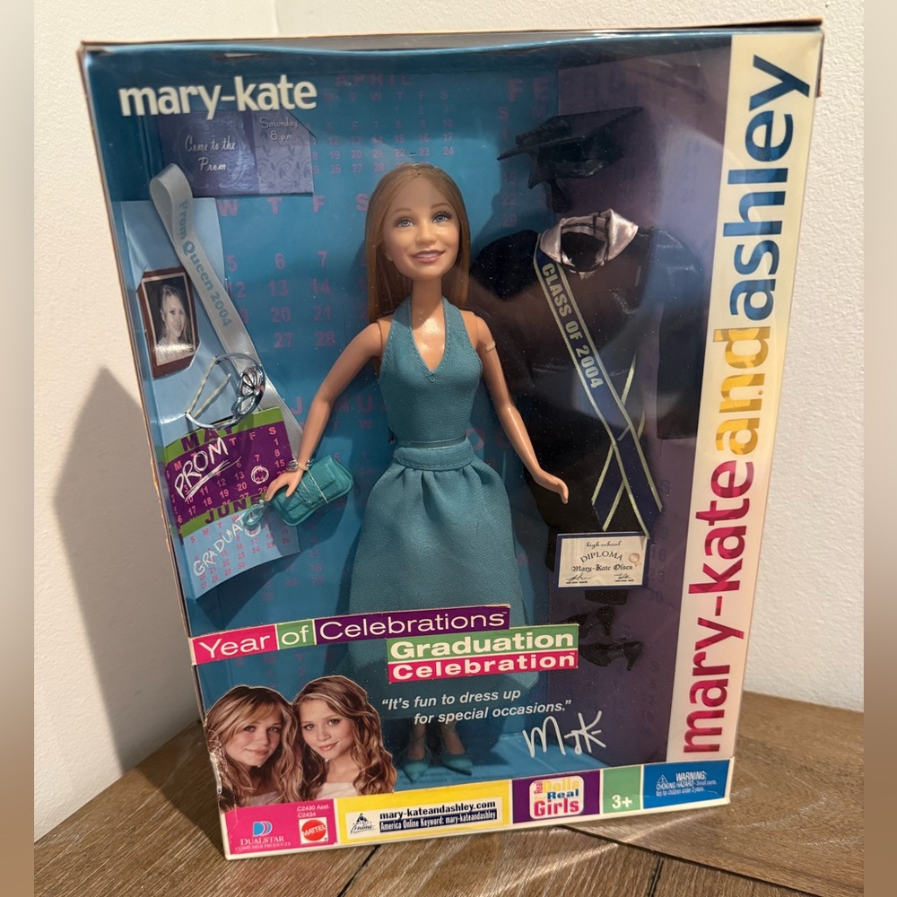 Mattel 2003 Mary Kate Graduation Celebration Mary-Kate & Ashley Doll Class 2004